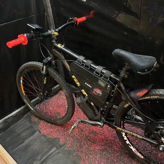 52V 2000W Giant ATX Custom E-Bike – 30Ah Long Range, Air Suspension, UKC1 Display