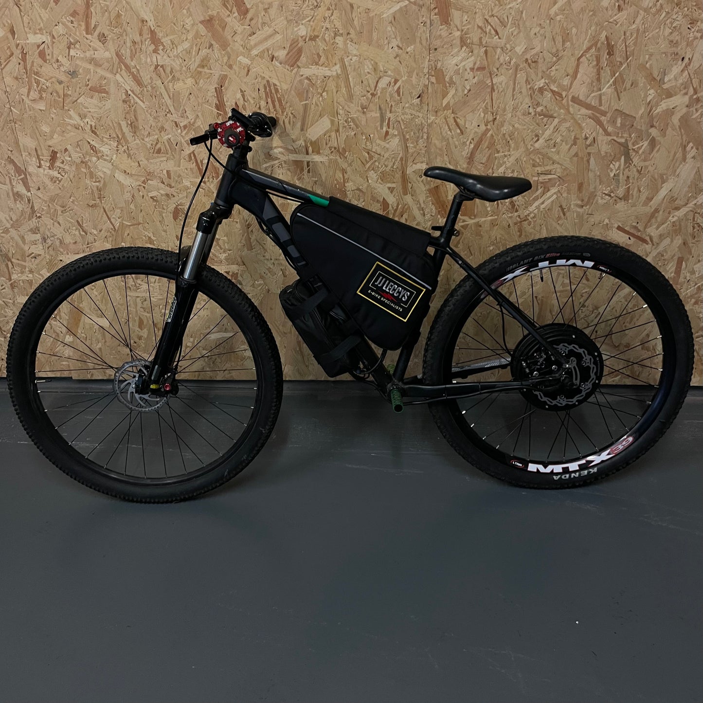 72V 30Ah 3000W MTX Rear-hub Cube E-Bike